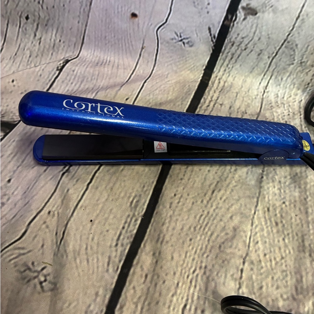 Cortex International 1.25" Flat Iron Ceramic TRUE BLUE‎ Hair Straightener GUC
